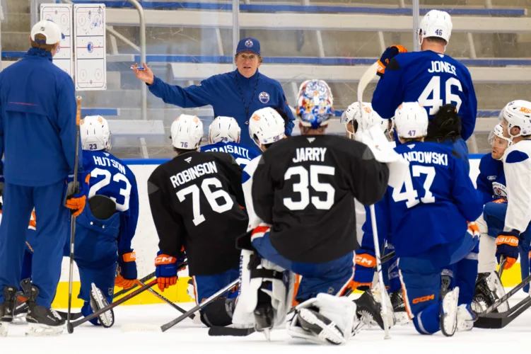 Mike Babcock is back in the NHL as the Oilers and four other teams make coaching changes